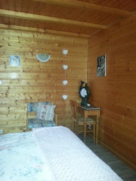 B&B Chalet L'Epinette Gérardmer Δωμάτιο φωτογραφία